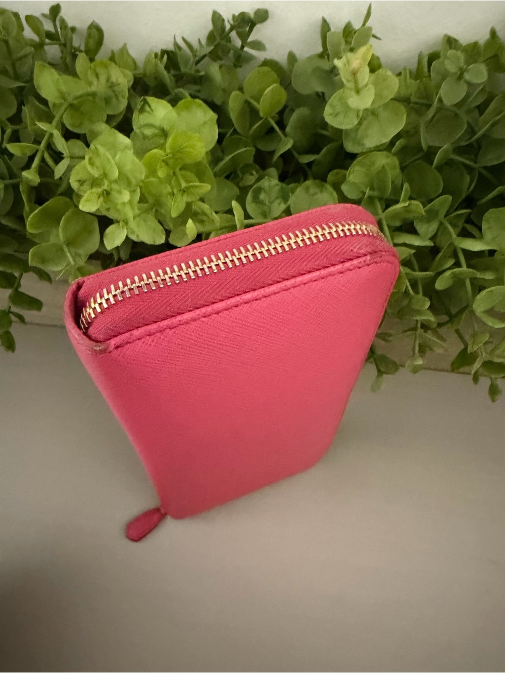 Prada Hot Pink Saffiano Zip Wallet w| Gold Logo - Picture 5 of 16
